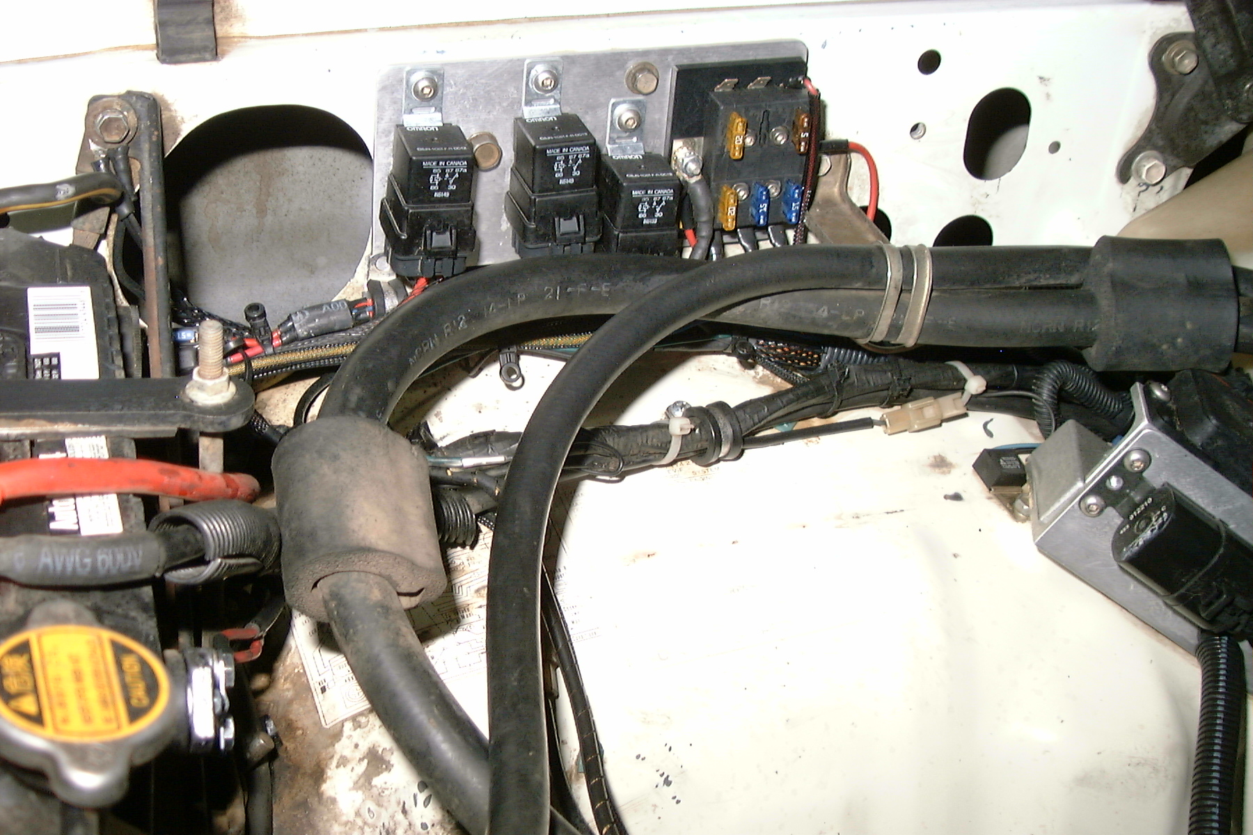 Toyota FJ60 TBI fuel injection by Ray b